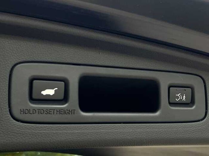 Honda CR-V Hybrid 5dr 2.0 I-mmd Advance Tech eCVT PHEV 